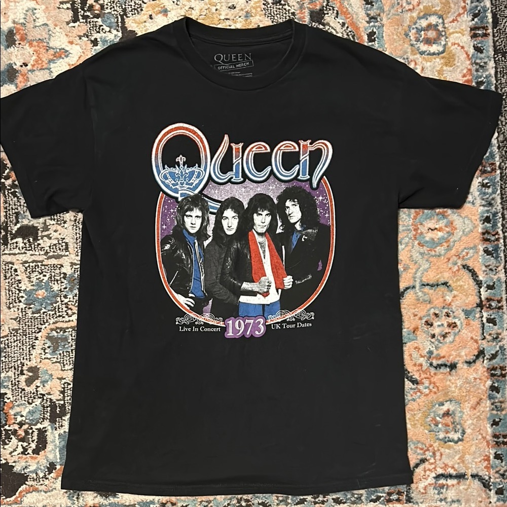 Queen Official Merch short sleeve black graphic t-shirt